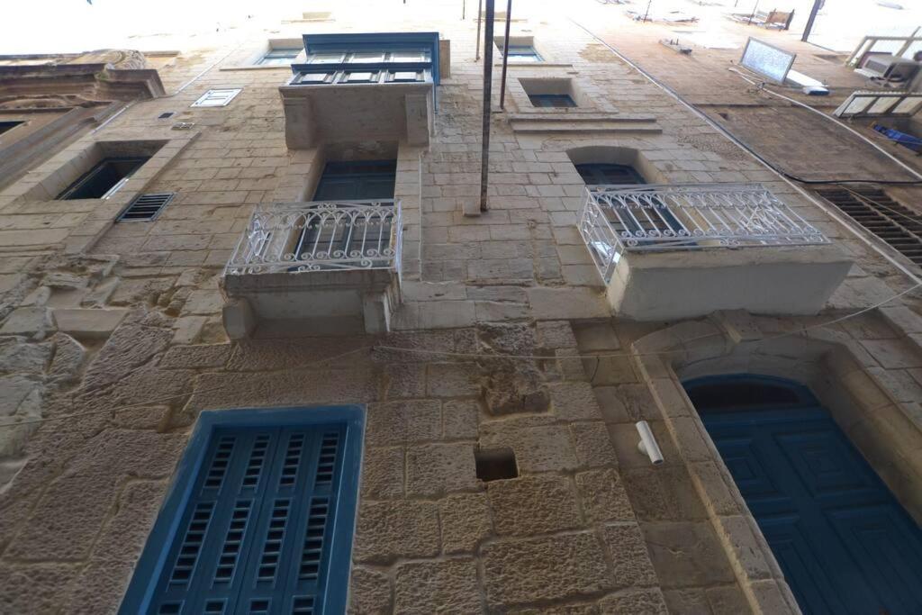 Vallettadreamsuites Groud Floor Shared Sea View Rooof Terrace المظهر الخارجي الصورة